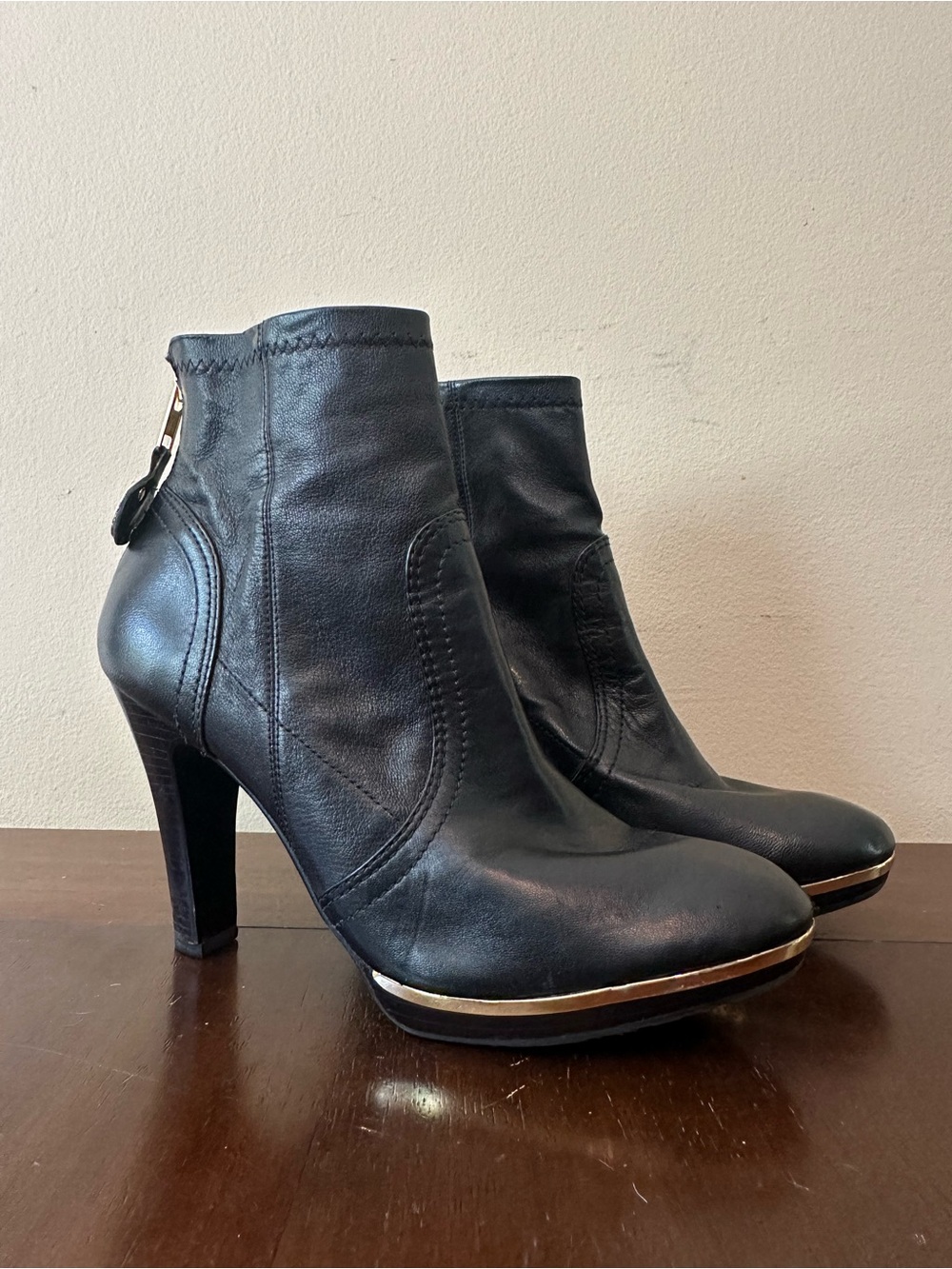 Tory Burch Melrose Black Leather Heeled Ankle Boots with Gold Accents, Sz 8